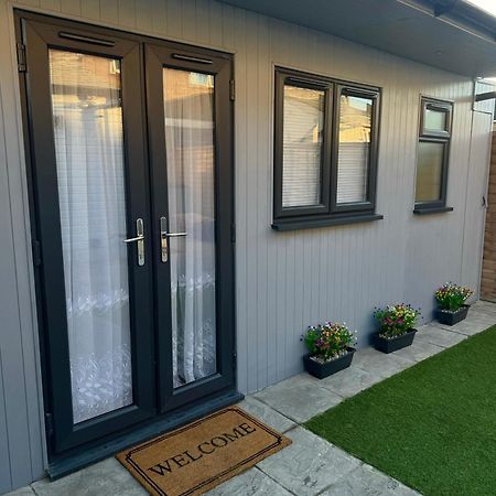 Cozy Cabin London Bagian luar foto
