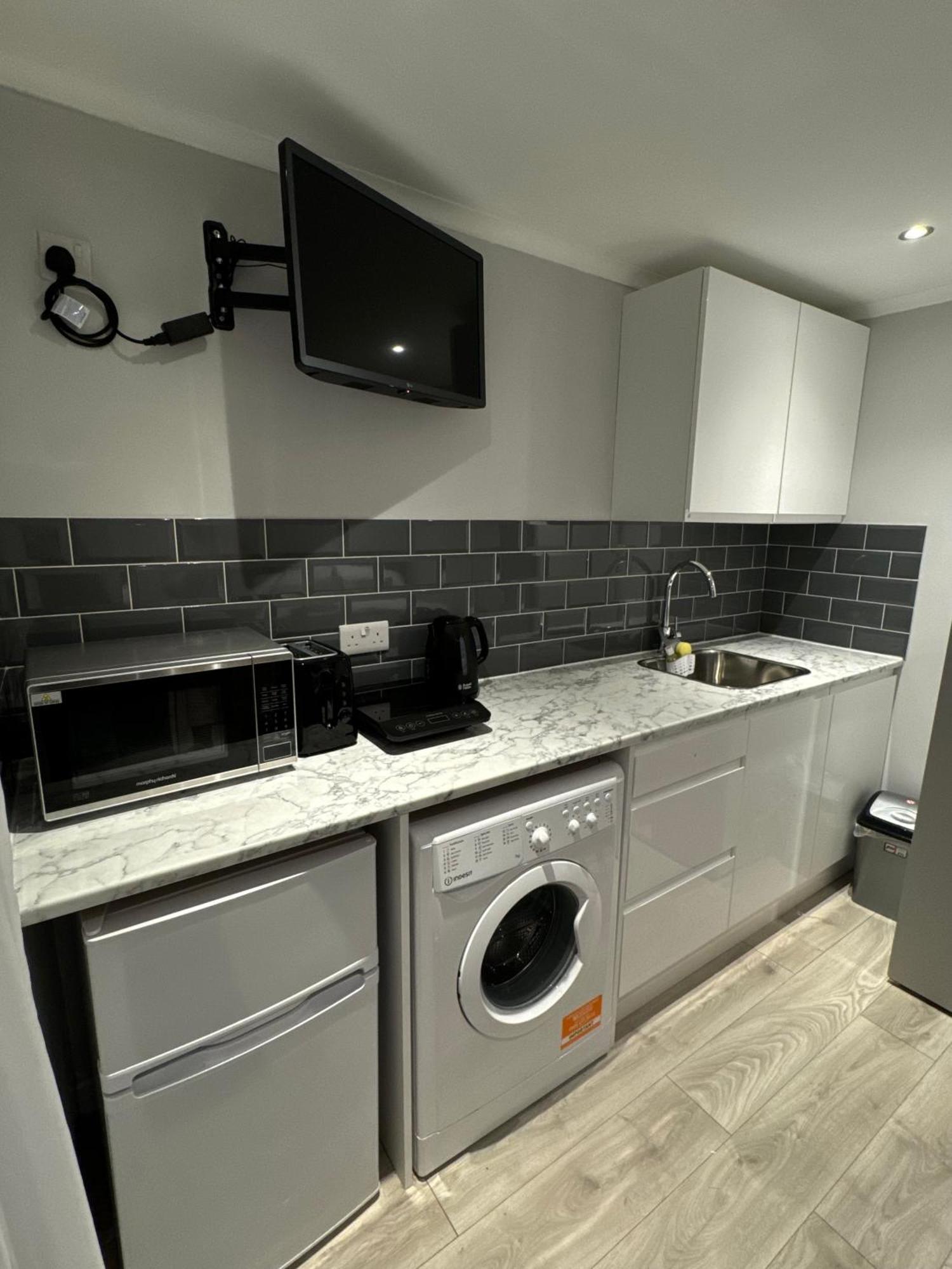 Cozy Cabin London Bagian luar foto